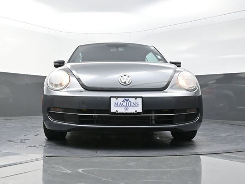 Used 2013 Volkswagen Beetle 2.5 image 22