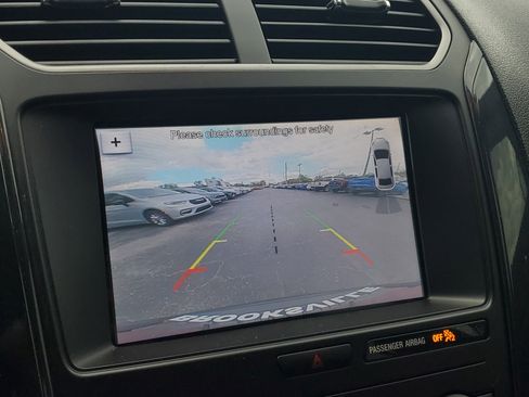 Used 2019 Ford Explorer XLT w/ Equipment Group 201A image 13