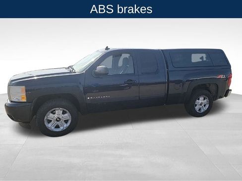 Used 2007 Chevrolet Silverado 1500 LT w/ 1LT Convenience Package image 7