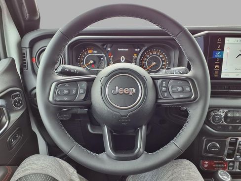 New 2026 Jeep Wrangler Unlimited Rubicon AWD/4WD image 15