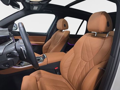 Used 2026 BMW X5 xDrive40i w/ Premium Package image 17