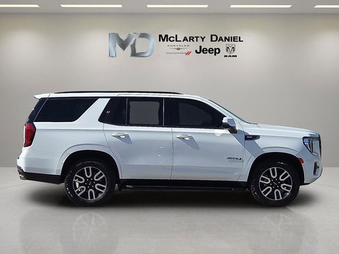 Used 2022 GMC Yukon AT4 AWD/4WD image 6