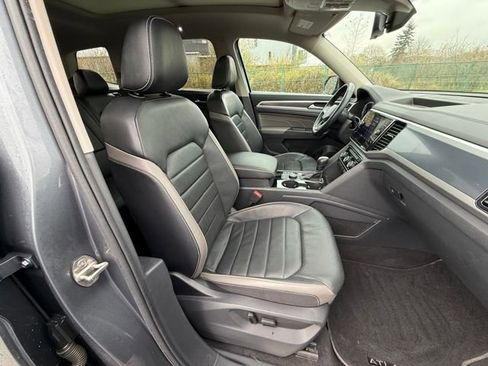 Used 2021 Volkswagen Atlas SEL Premium image 13