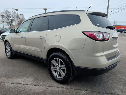 Used 2015 Chevrolet Traverse LT image 5
