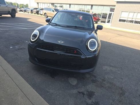 Used 2025 MINI Cooper S FWD image 11