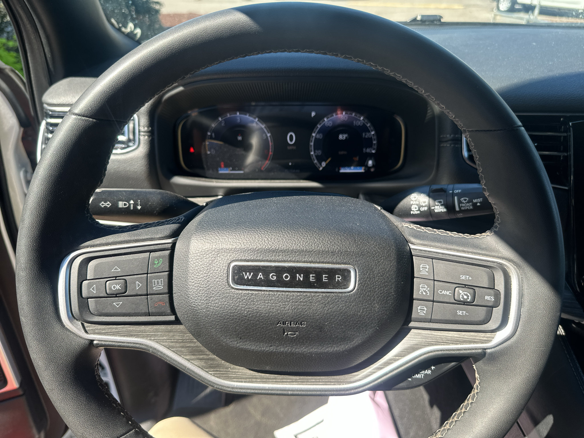 Used 2024 Jeep Wagoneer Series III AWD/4WD image 24