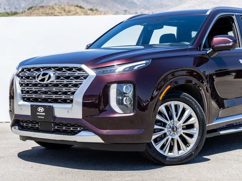 Used 2020 Hyundai Palisade Limited FWD image 2