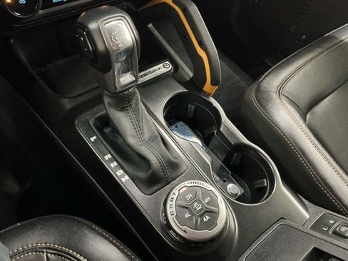 Used 2023 Ford Bronco Badlands image 22