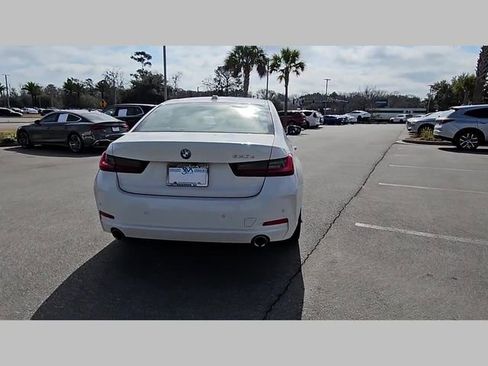 Used 2024 BMW 330e image 21