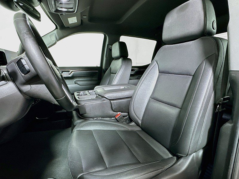 Used 2025 GMC Sierra 1500 SLT AWD/4WD image 11
