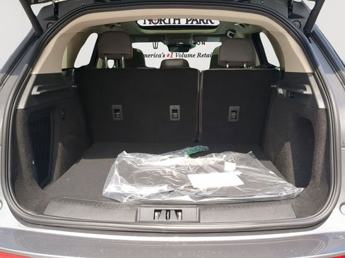 New 2026 Lincoln Corsair Premiere FWD image 23