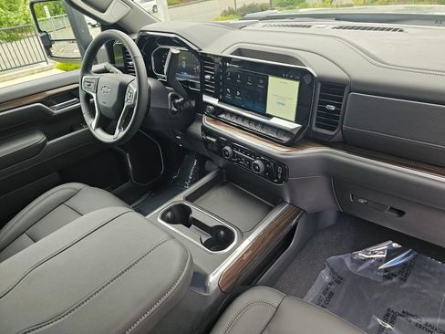 New 2026 Chevrolet Silverado 2500 LT w/ Trail Boss Package AWD/4WD image 10