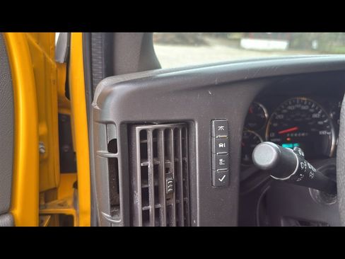 Used 2021 GMC Savana 3500 Extended w/ Power Convenience Package image 10