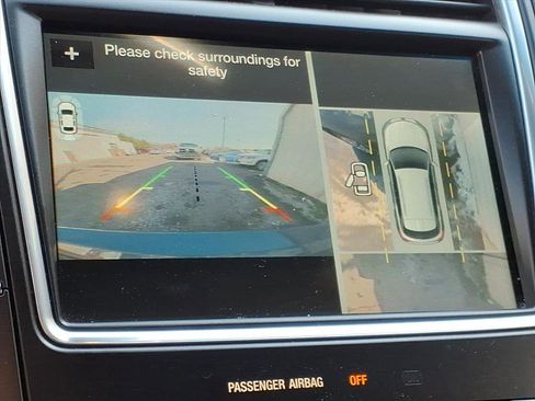 Used 2016 Lincoln MKX Reserve w/ Luxury Package image 10