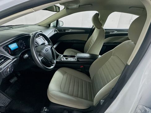 Used 2019 Ford Fusion S image 13