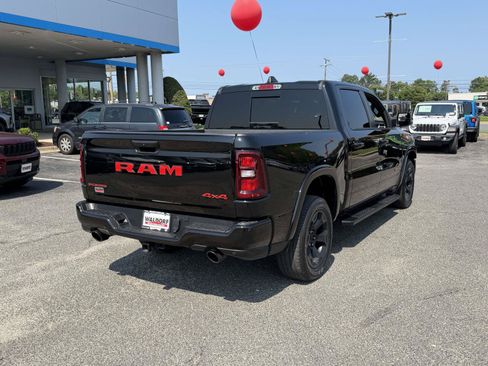Used 2025 RAM 1500 Big Horn AWD/4WD image 2