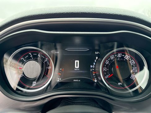 Used 2021 Dodge Challenger SXT image 16