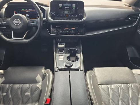 Certified 2023 Nissan Rogue Platinum w/ Platinum Premium Package AWD/4WD image 15