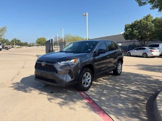 Used 2024 Toyota RAV4 LE FWD video 1