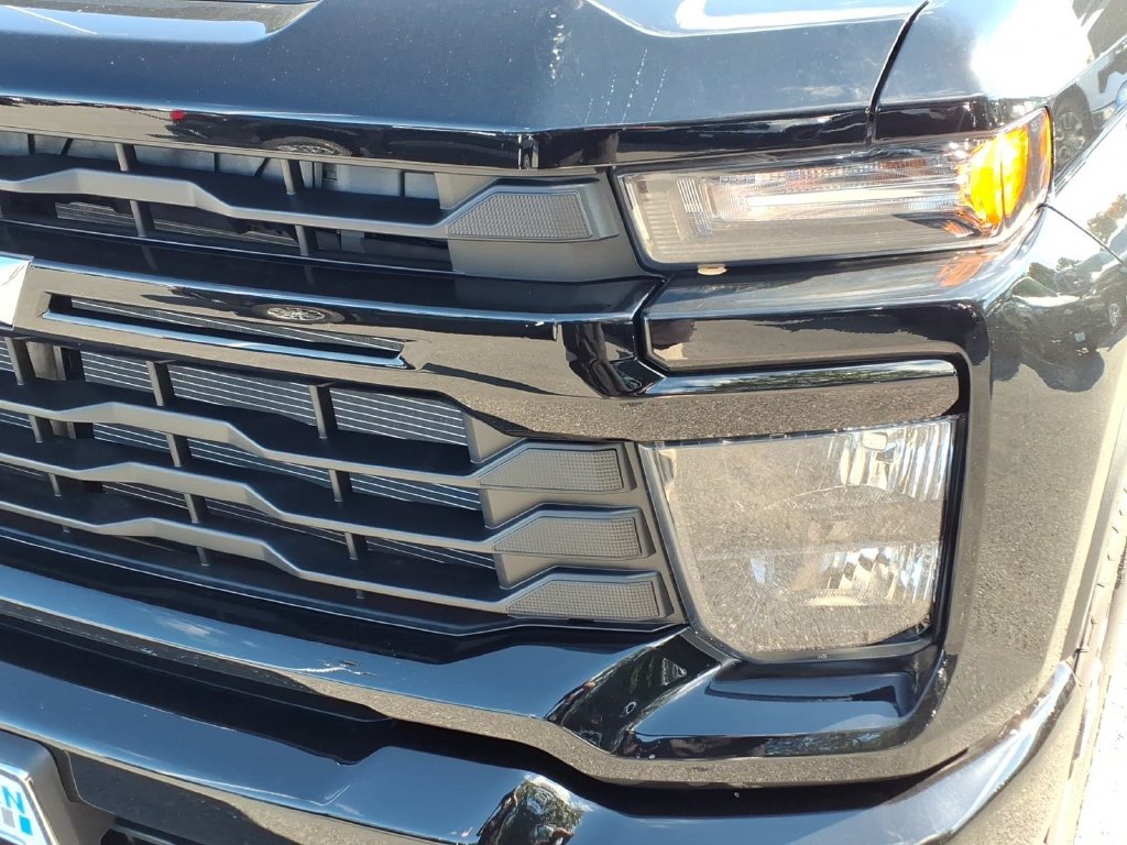 New 2026 Chevrolet Silverado 2500 Custom w/ Z71 Off-Road Package AWD/4WD image 8
