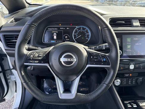Certified 2025 Nissan Leaf SV Plus image 28
