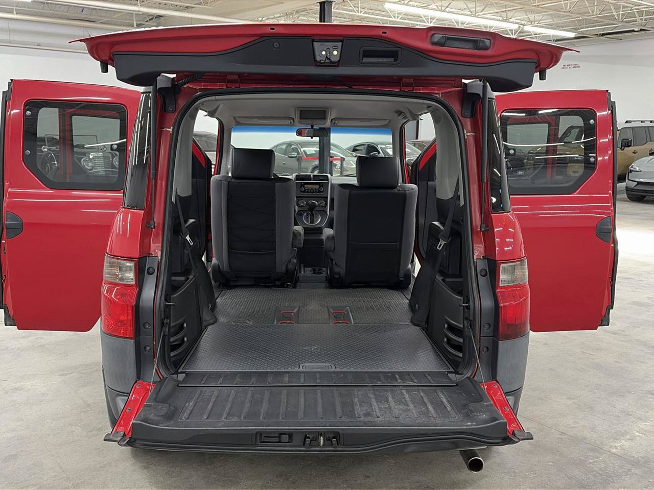 Used 2005 Honda Element EX image 19