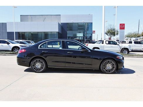 Used 2023 Mercedes-Benz C 300 4MATIC Sedan image 7
