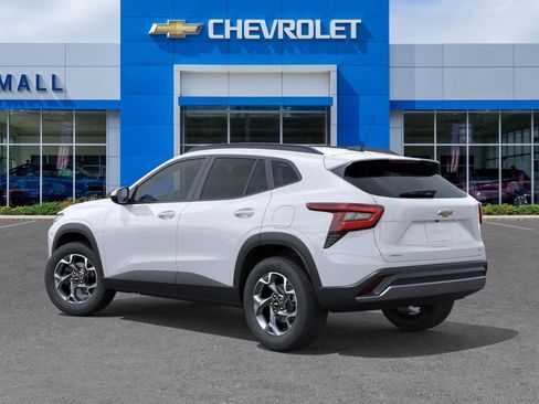 New 2026 Chevrolet Trax LT w/ LT Convenience Package image 3