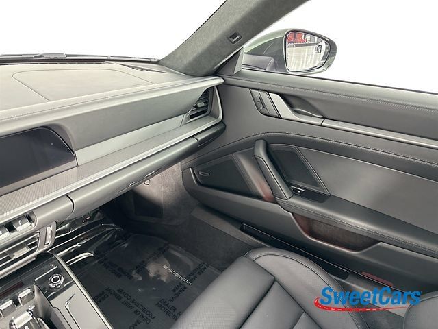 Used 2026 Porsche 911 Carrera RWD image 34