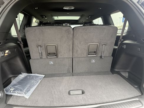 New 2025 Jeep Grand Cherokee L Limited w/ Trailer Tow Package image 11