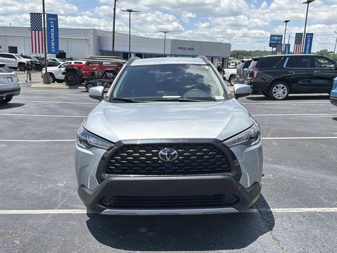 Used 2024 Toyota Corolla Cross LE FWD image 16