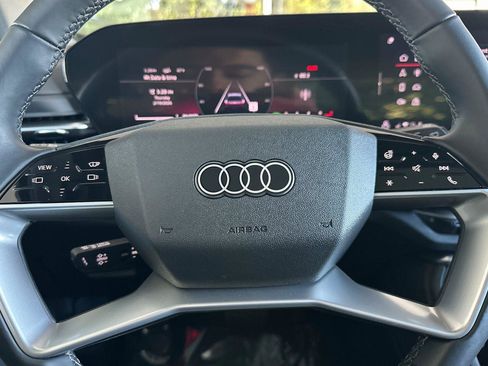 Certified 2025 Audi Q5 Premium Plus w/ Premium Plus image 24