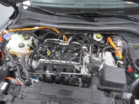 Used 2023 Ford Escape ST-Line Select AWD/4WD image 41