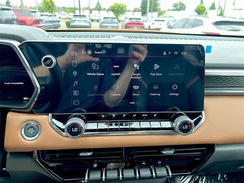 New 2025 GMC Canyon AT4 w/ Nightfall Edition image 13