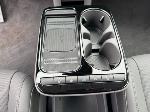 New 2025 Hyundai Ioniq 5 SEL image 26