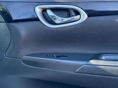 Used 2019 Nissan Sentra SV w/ Special Edition Package image 48