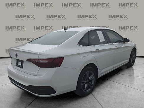 Used 2023 Volkswagen Jetta SE FWD image 5