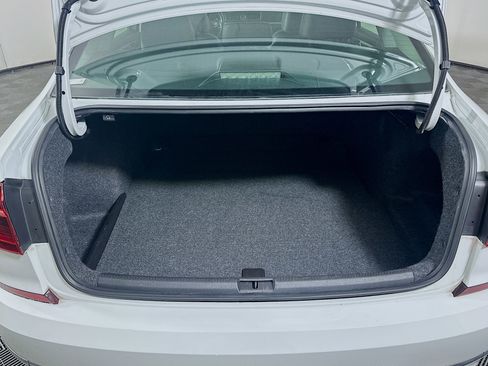 Used 2017 Volkswagen Passat 1.8T SE image 30