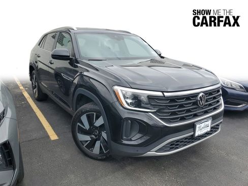 Used 2025 Volkswagen Atlas Cross Sport SE FWD image 1