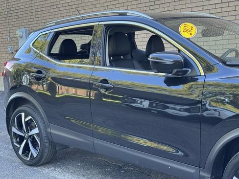 Used 2022 Nissan Rogue Sport SL w/ Premium Package AWD/4WD image 6