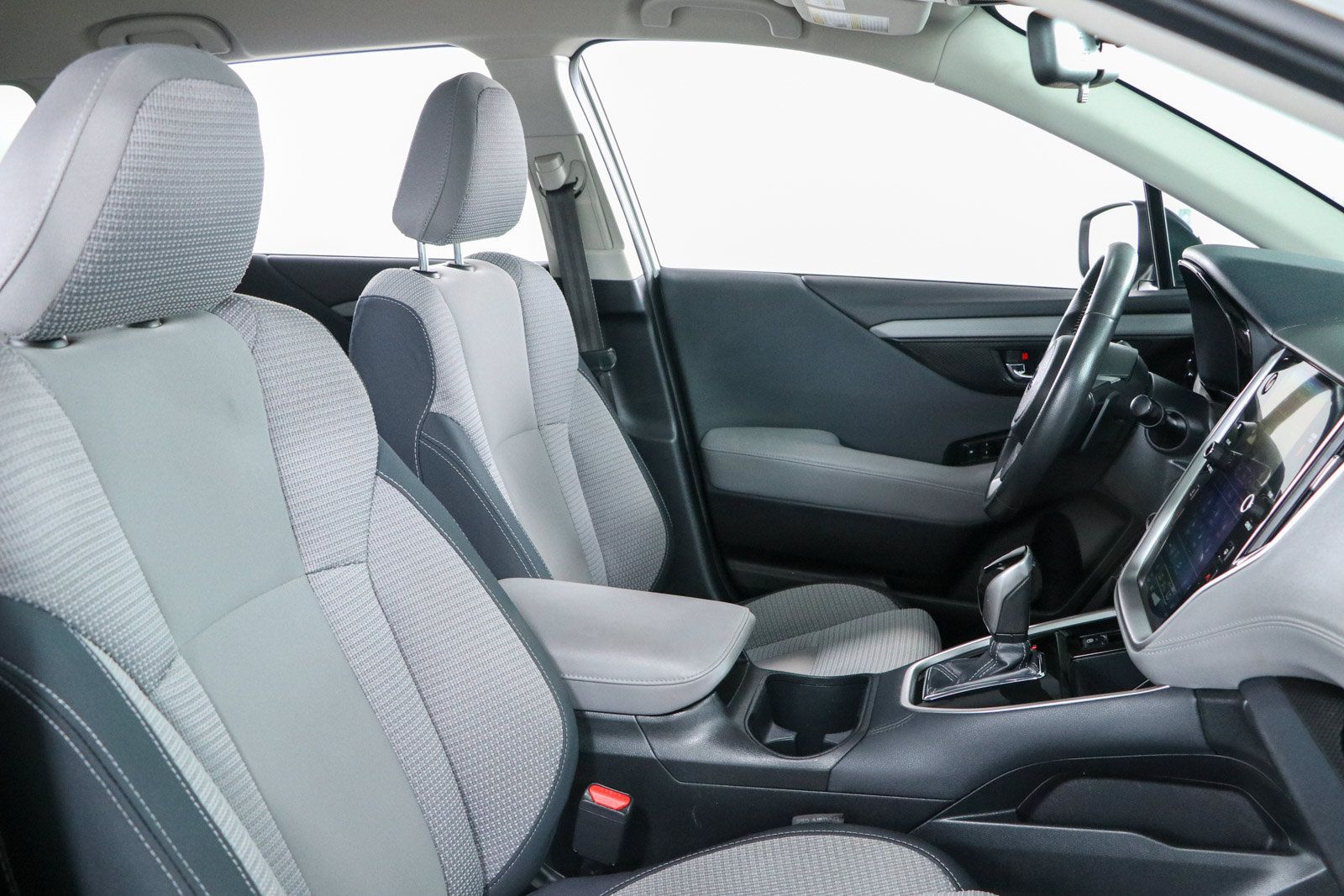Used 2024 Subaru Outback Premium AWD/4WD image 26
