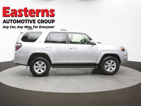 Used 2024 Toyota 4Runner SR5 AWD/4WD image 39