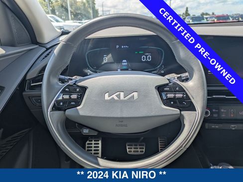 Used 2024 Kia Niro EX Touring FWD image 25