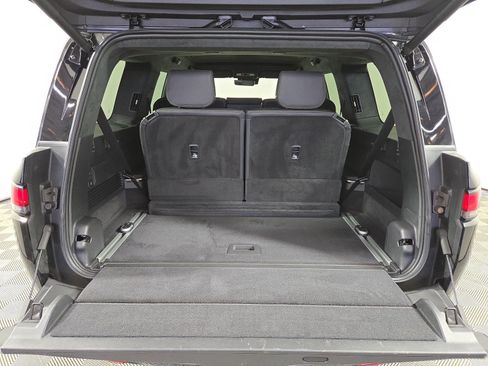 Used 2025 Rivian R1S Adventure AWD/4WD image 15