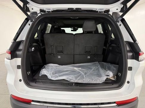 New 2025 Jeep Grand Cherokee L Limited w/ Luxury Tech Group II image 8