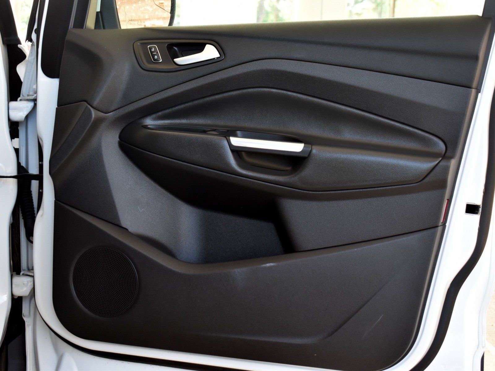 Used 2015 Ford Escape SE FWD image 34