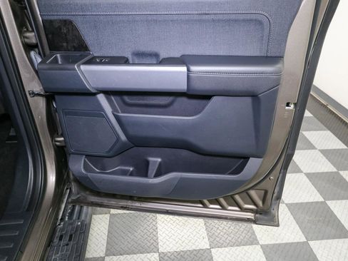 Used 2022 Ford F150 Lariat w/ Tow Technology Package image 22