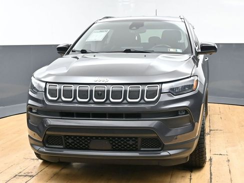 Used 2022 Jeep Compass Latitude AWD/4WD image 5