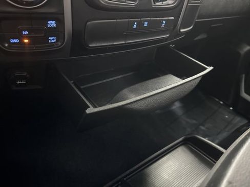Used 2021 RAM 1500 Classic Warlock AWD/4WD image 43