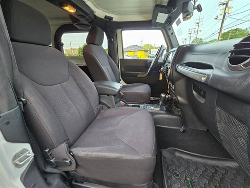 Used 2013 Jeep Wrangler Sport AWD/4WD image 12
